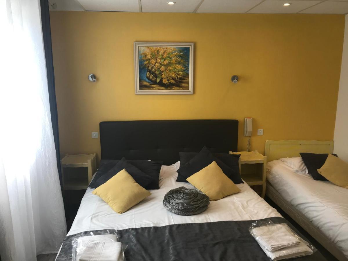 Hotel Les Mimosas Bormes-les-Mimosas Bagian luar foto