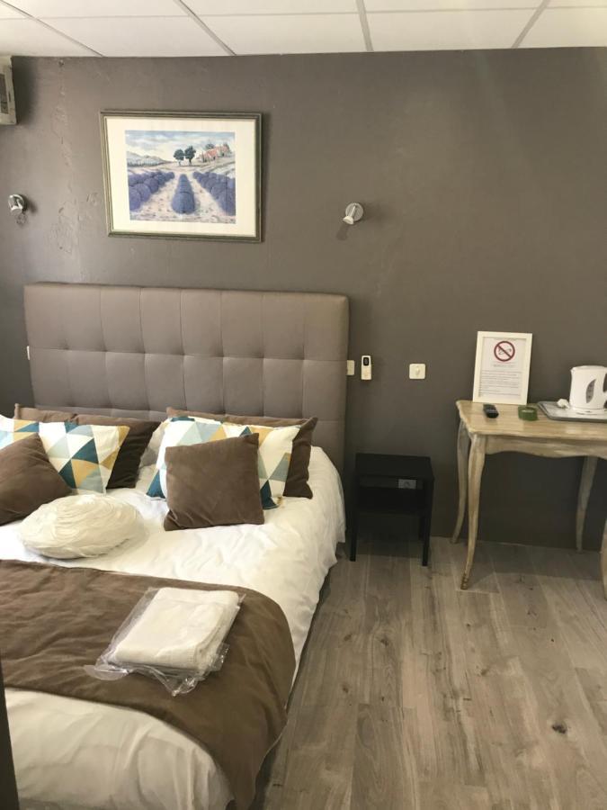 Hotel Les Mimosas Bormes-les-Mimosas Bagian luar foto