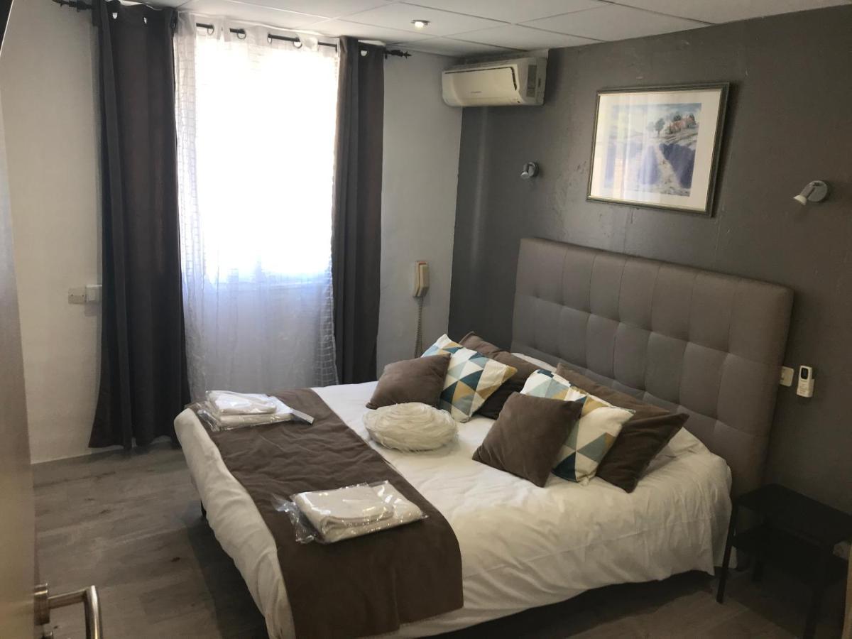 Hotel Les Mimosas Bormes-les-Mimosas Bagian luar foto