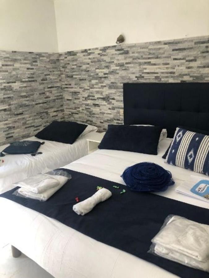 Hotel Les Mimosas Bormes-les-Mimosas Bagian luar foto