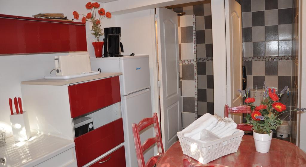 Hotel Les Mimosas Bormes-les-Mimosas Bagian luar foto