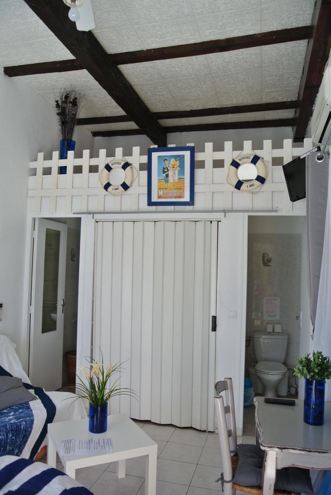 Hotel Les Mimosas Bormes-les-Mimosas Bagian luar foto