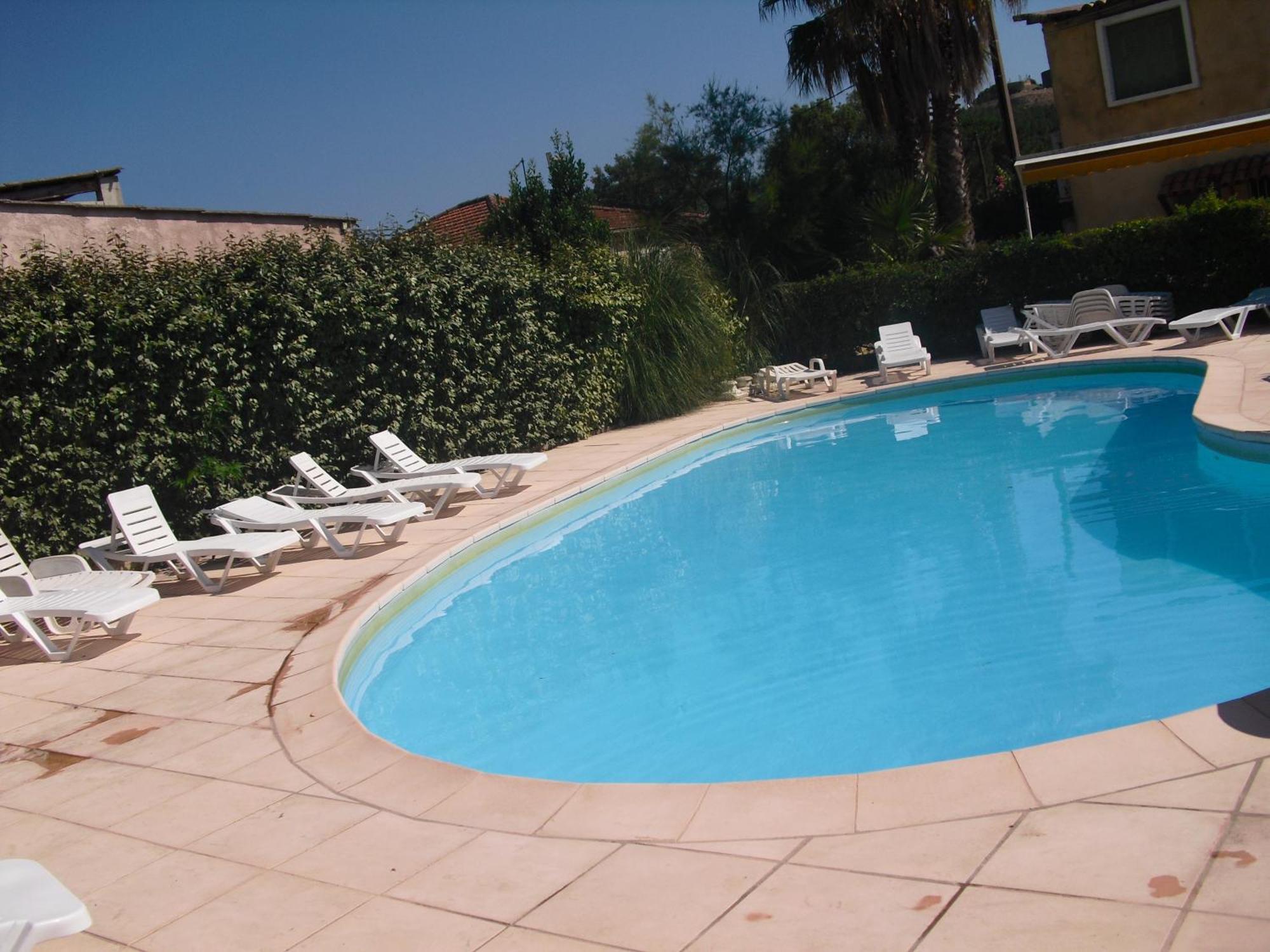 Hotel Les Mimosas Bormes-les-Mimosas Bagian luar foto