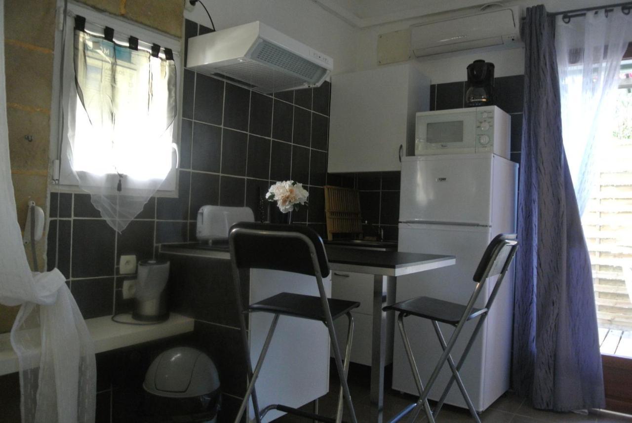 Hotel Les Mimosas Bormes-les-Mimosas Bagian luar foto